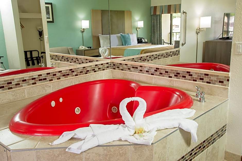 Pigeon River Inn