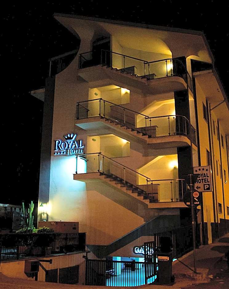 Royal Hotel