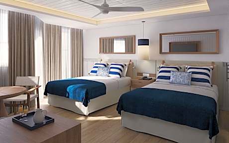 Preferred Club Superior Ocean Front Plunge Pool - Double