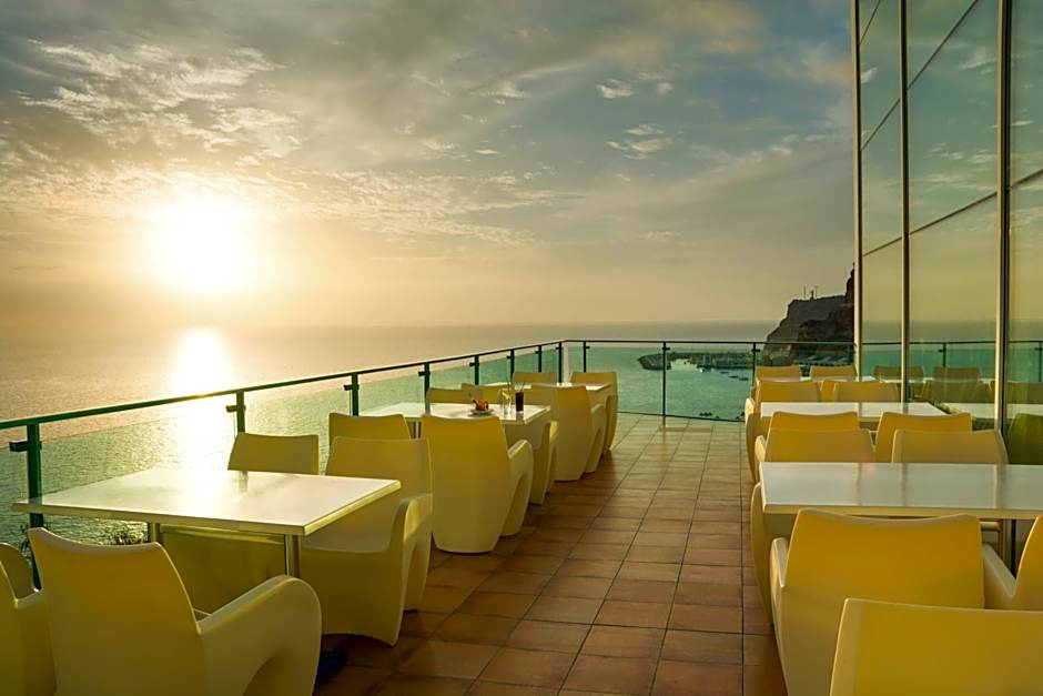 Mogan Princess & Beach Club