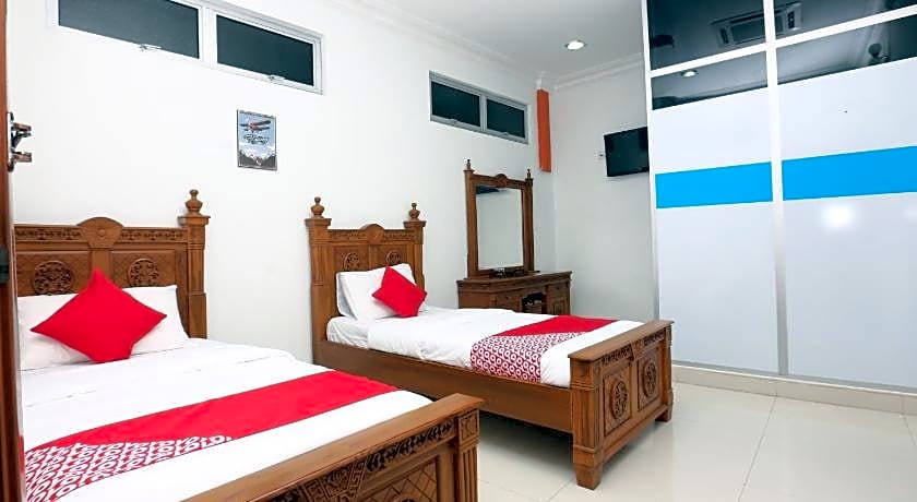 OYO 89435 Nusantara Group Hotel