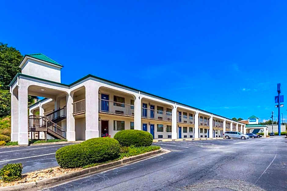 Rodeway Inn & Suites