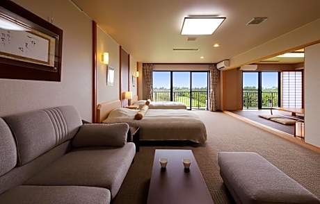 Deluxe Room with Tatami Area