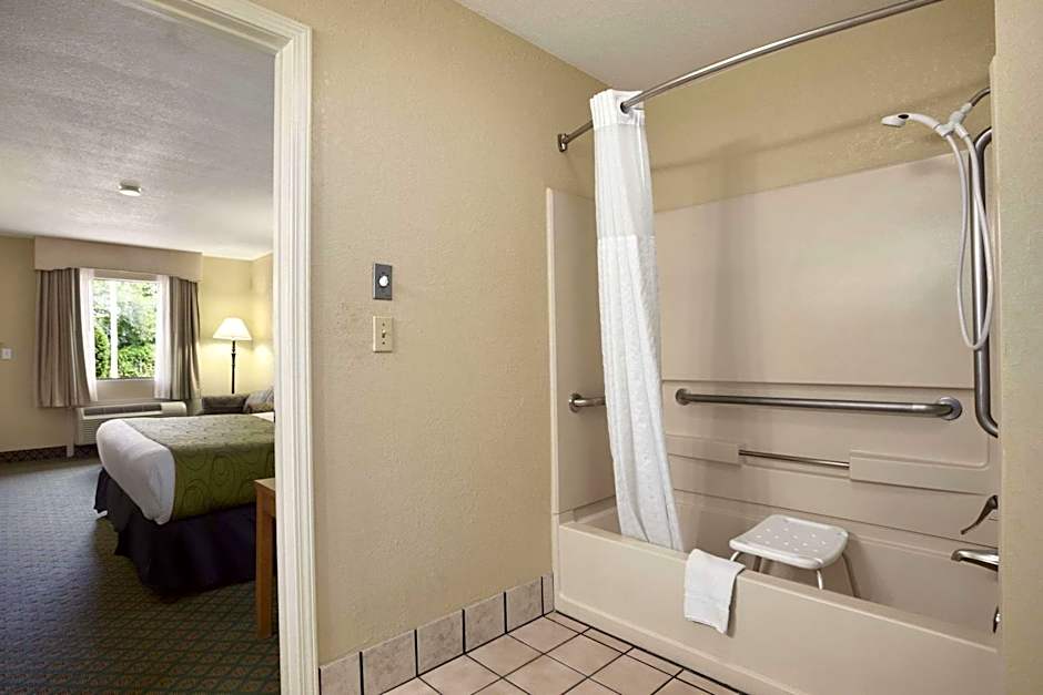 Days Inn & Suites by Wyndham Stuttgart