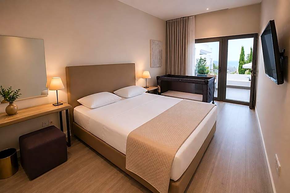 Droushia Heights Hotel