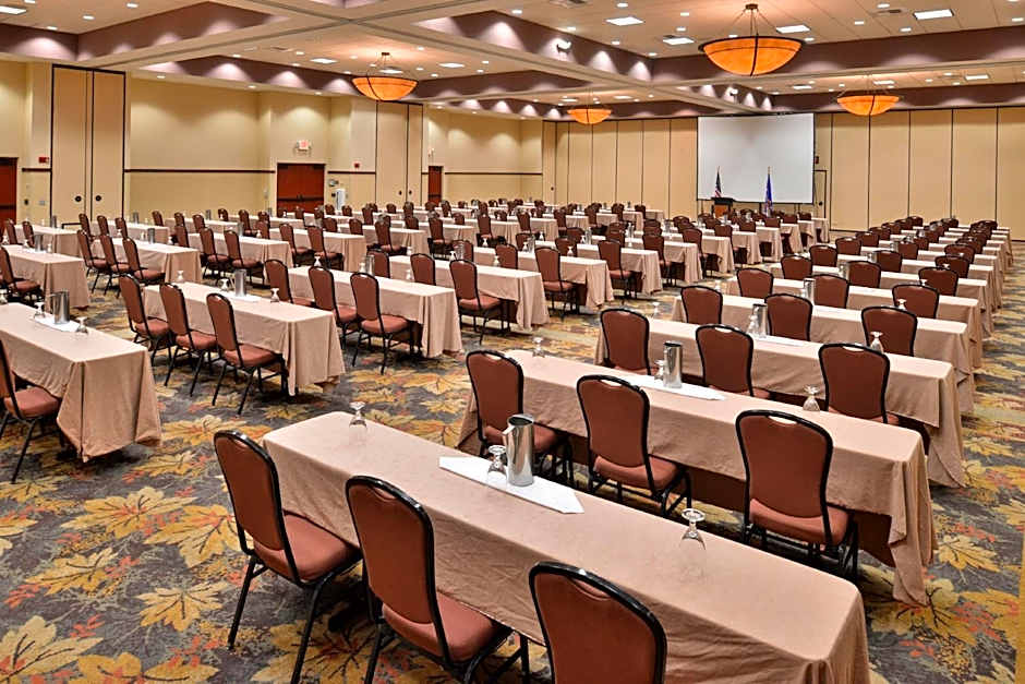 Holiday Inn Stevens Point - Convention Center by IHG