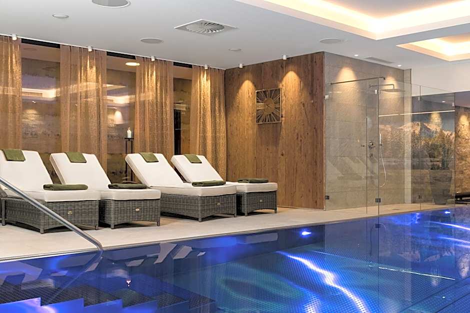 AlpenParks Hotel & Apartment Taxacher