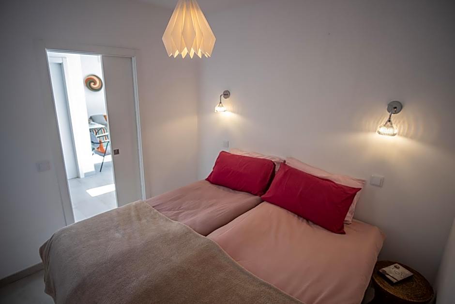 Gato Preto de Silves - Adults Only