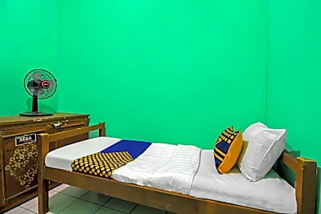 Small Single Room