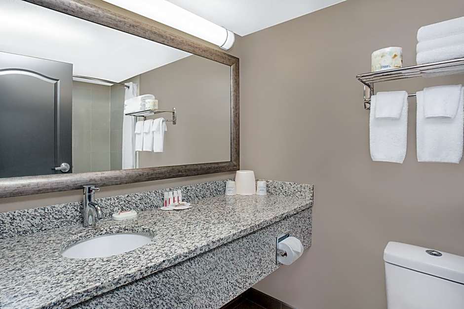 Super 8 by Wyndham Athabasca AB