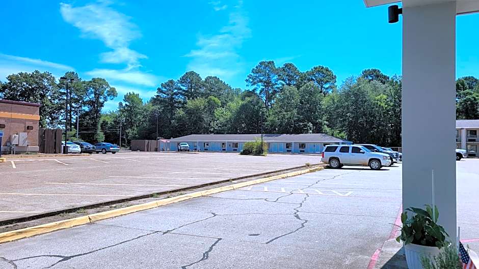 Super 8 by Wyndham Arkadelphia Caddo Valley Area