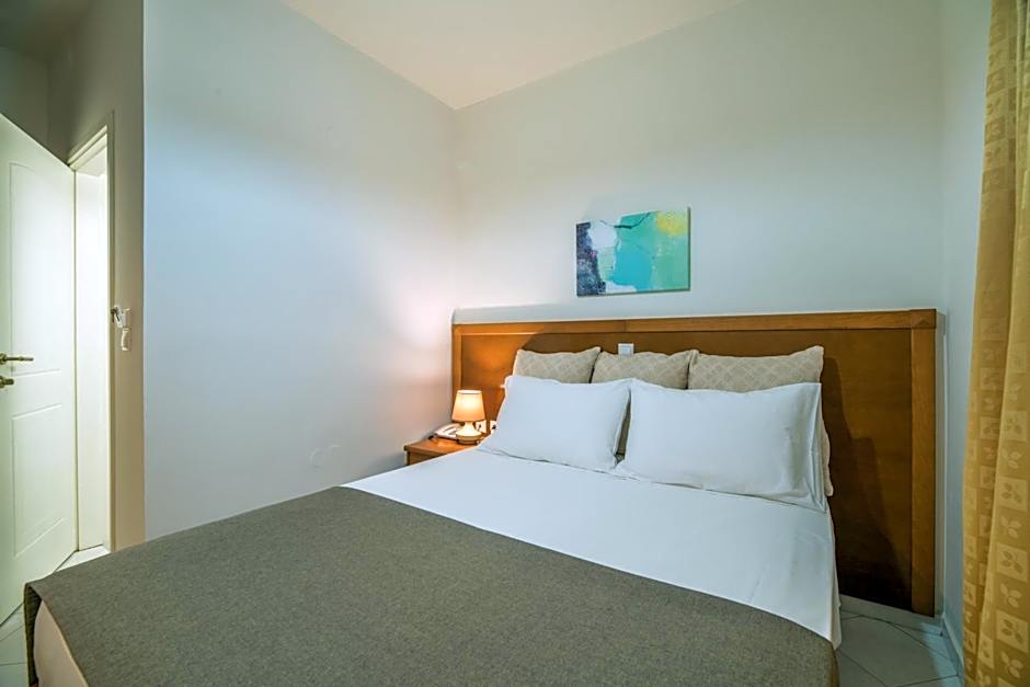 Hiona Holiday Hotel