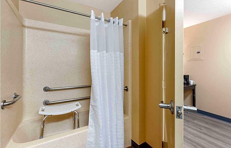 Extended Stay America Select Suites - St. Louis - Westport - East Lackland Rd.