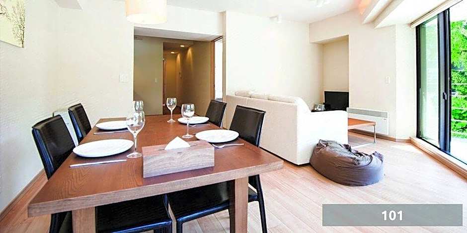 Private Apartments AKAZORA