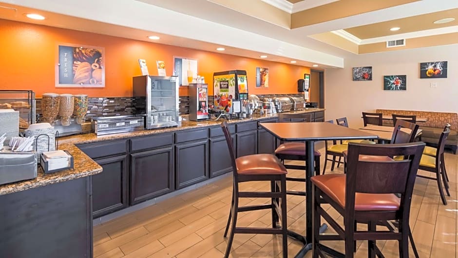 Best Western Plus Airport Inn And Suites