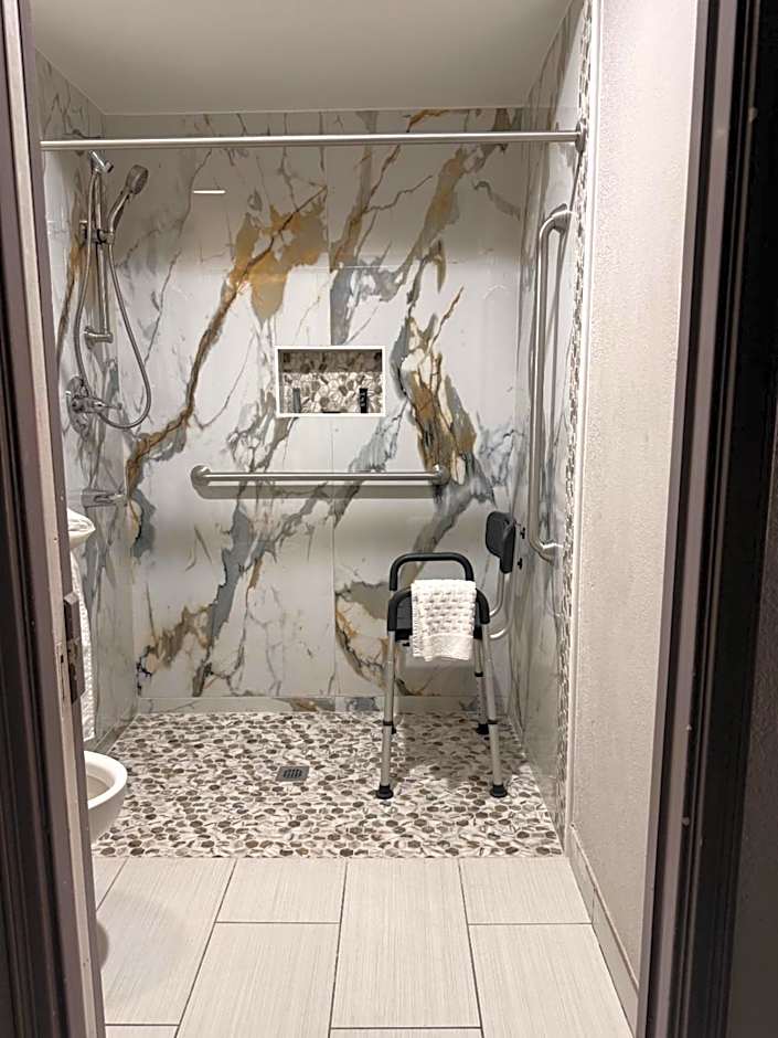 Americas Best Value Inn & Suites Alvin Houston