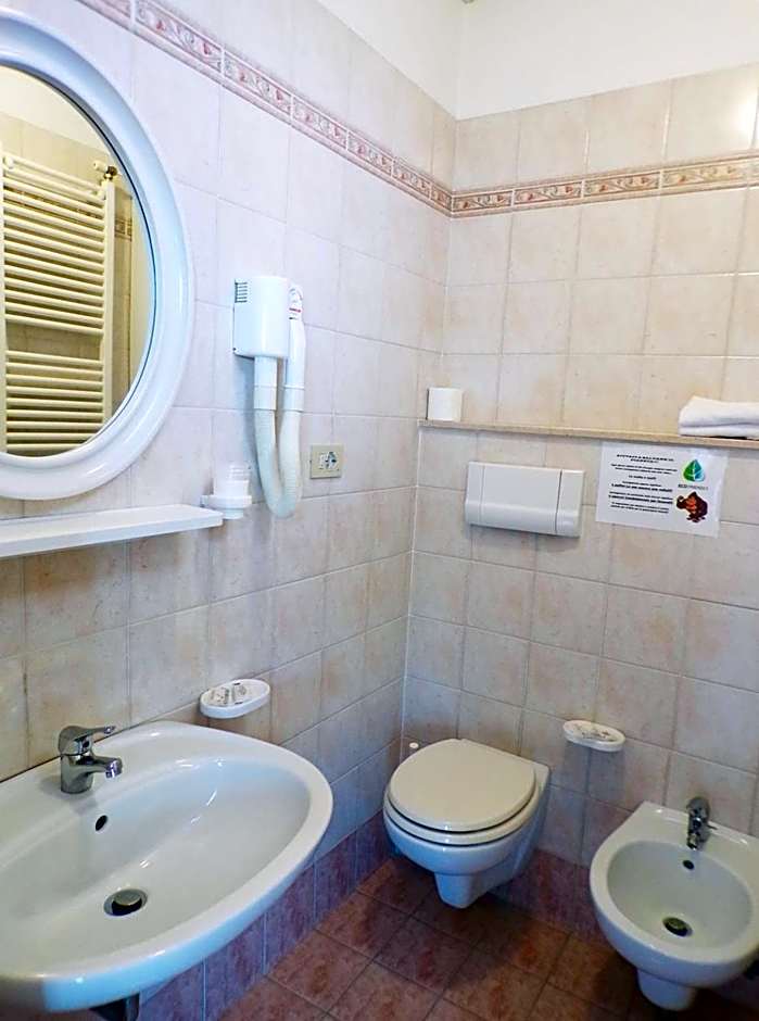 Hotel Crystal con Piscina Estiva Privata - SPIAGGIA INCLUSA con Formula All Inclusive