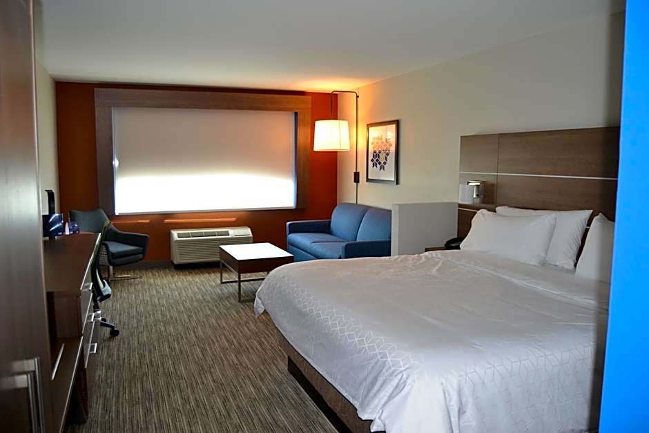 Holiday Inn Express & Suites Goodlettsville N Nashville By IHG