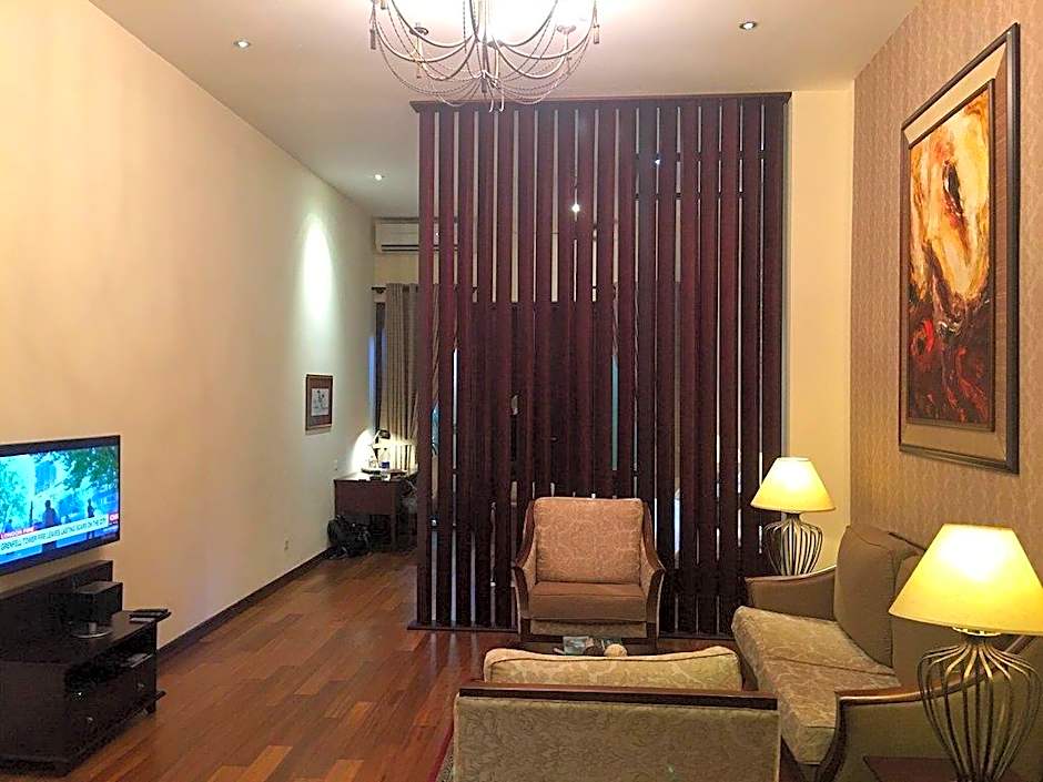 Residence By Uga Escapes