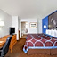 Super 8 by Wyndham Cleburne