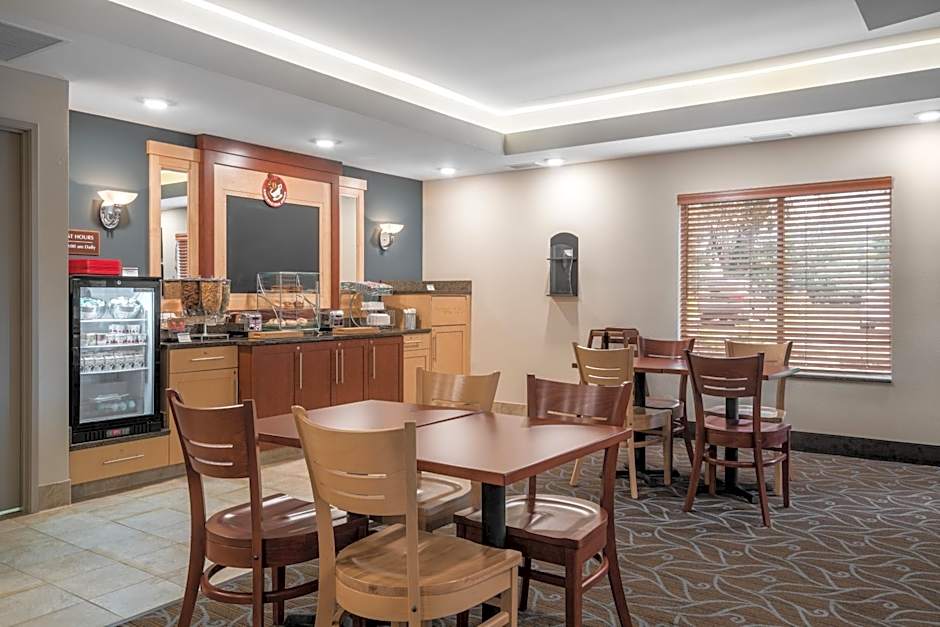 AmericInn by Wyndham Winona