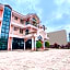 OYO 92551 Netra Hotel