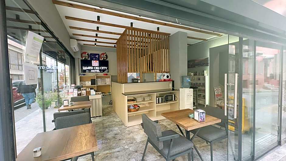 La Mer Old City Hotel