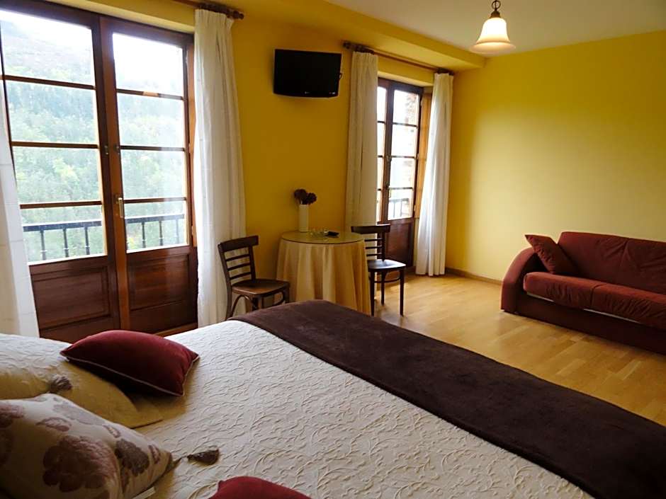 Hotel Restaurante Casa Petronila