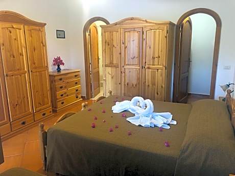 Triple Room with Bathroom