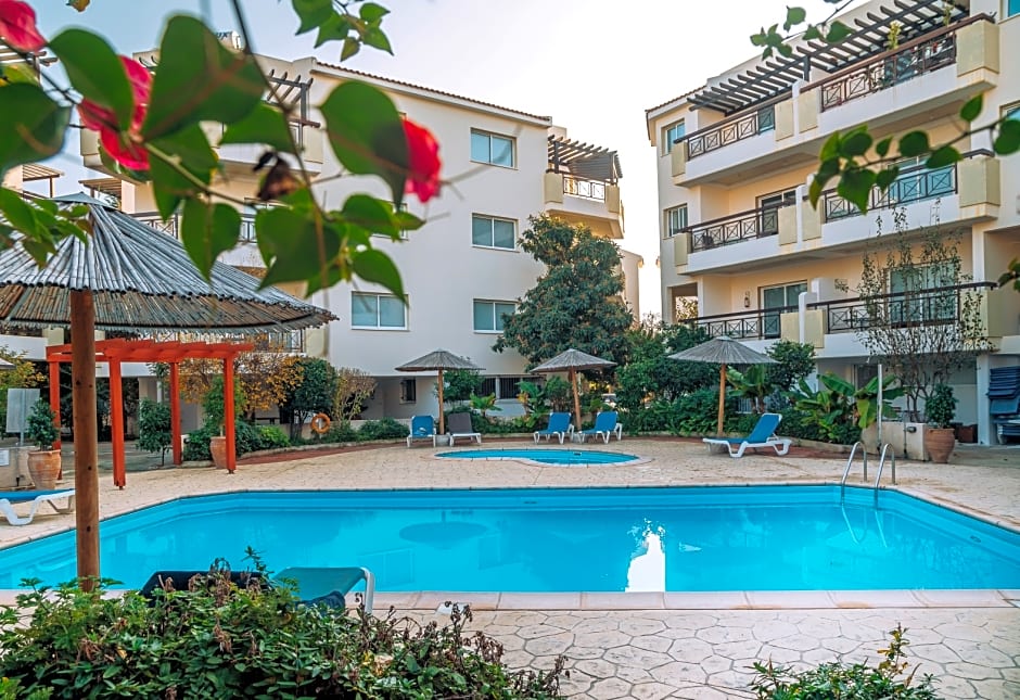 Artemis Cynthia Complex