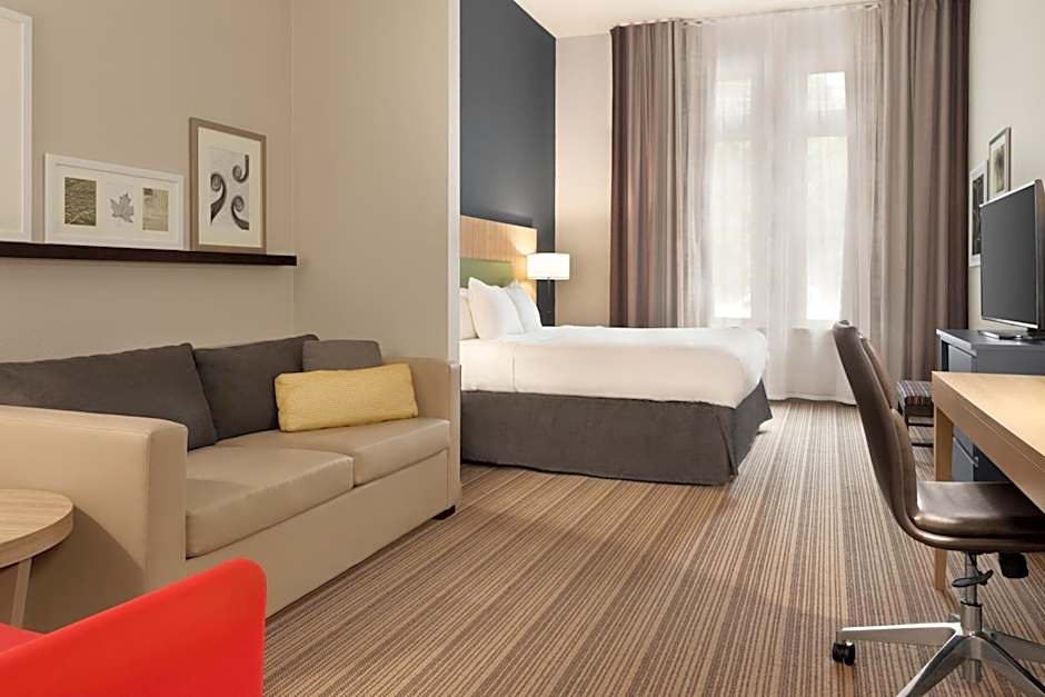 Country Inn & Suites by Radisson, St. Charles Historic District