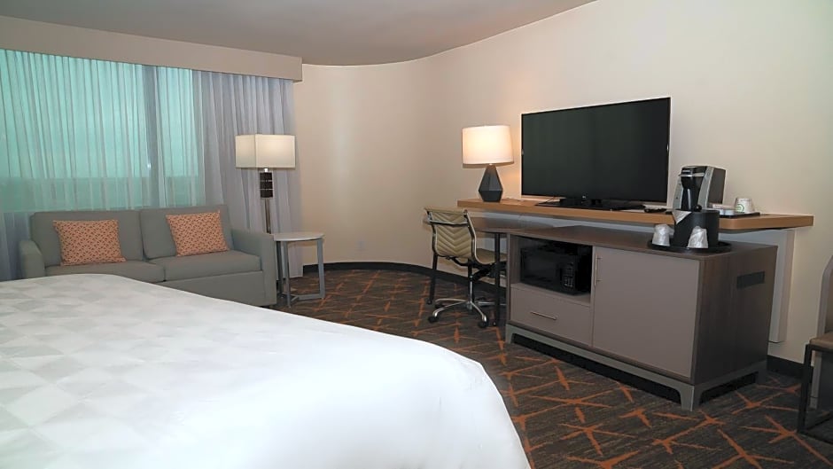 Holiday Inn New Orleans West Bank Tower By IHG
