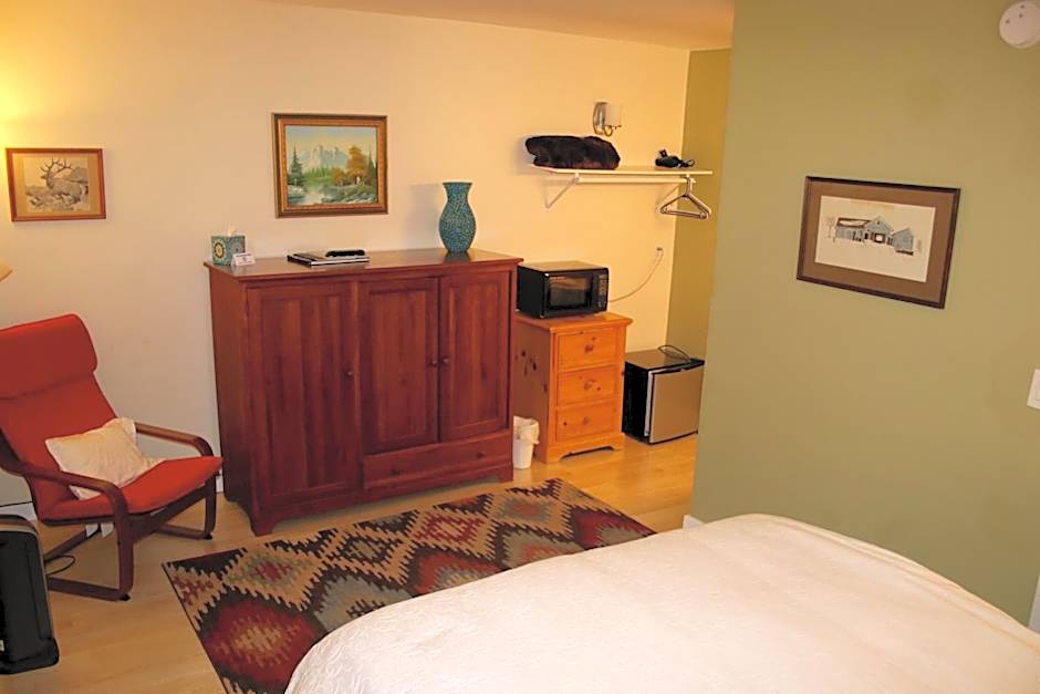 Mancos Inn