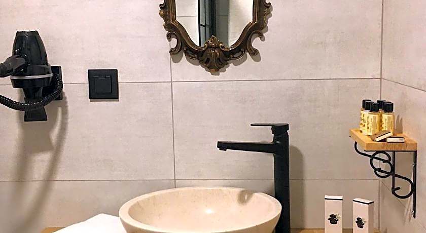 Urla Taş Konak Otel