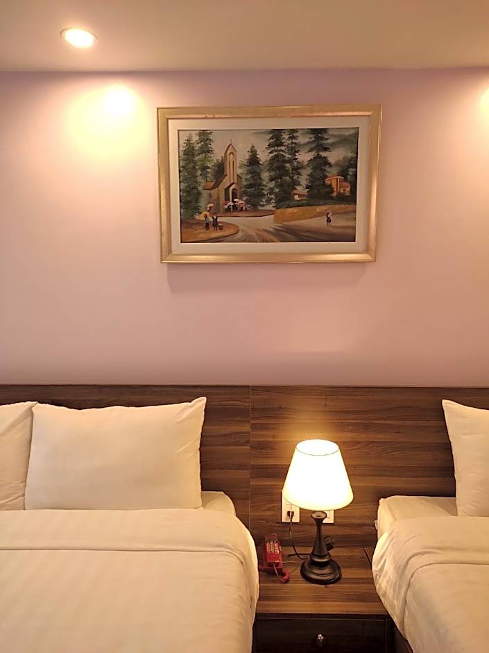 SaPa Marigold Hotel
