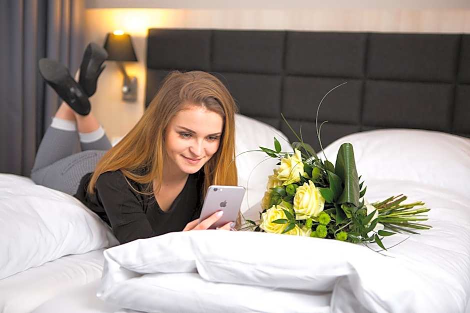 Hotel Lantier & Swimming Pool Zone