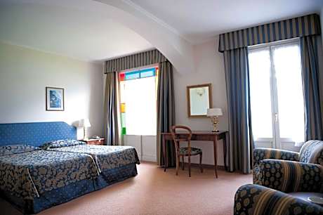 Twin Room with Lake View