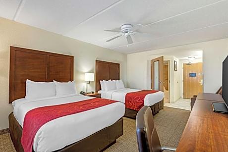 Double Room with Two Double Beds - Disability Access
