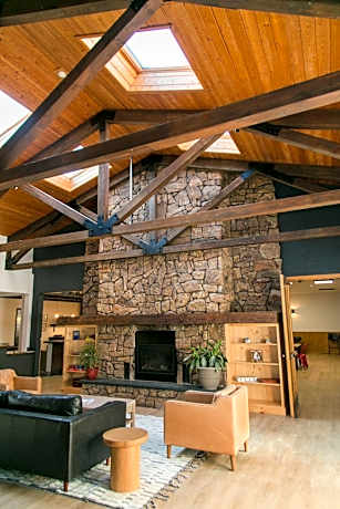 LOGE Wolf Creek