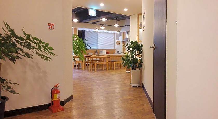 Sokcho And Guest House