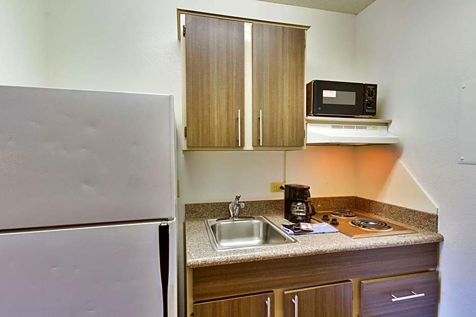 Studio 6-Dallas, TX - Garland - Northeast