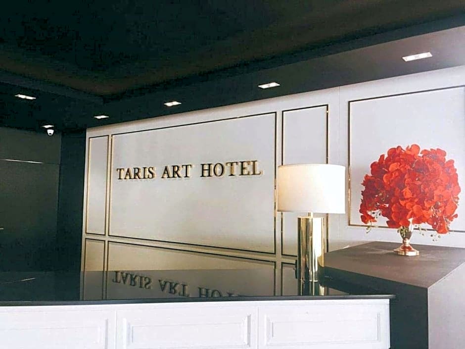 TARIS ART HOTEL PHRAE