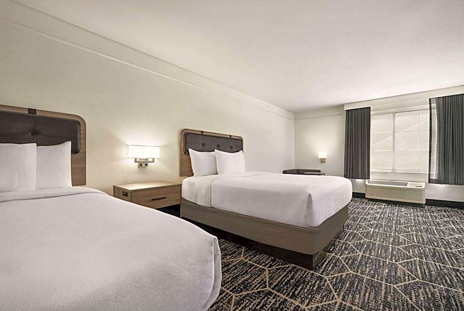 La Quinta Inn & Suites by Wyndham Hesperia Victorville