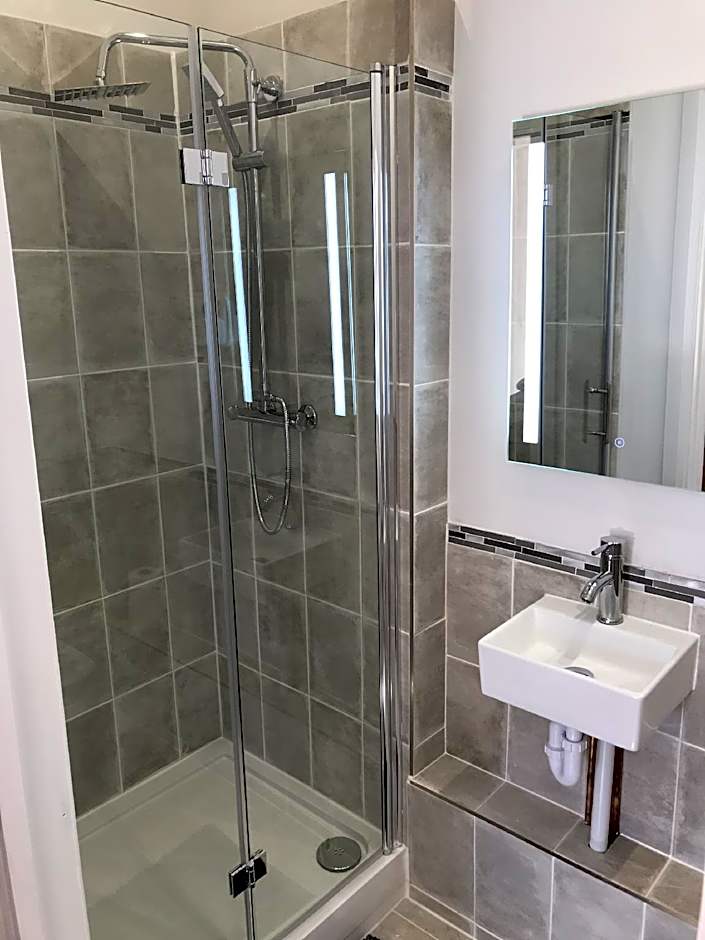 Old Thatch Bambers Green