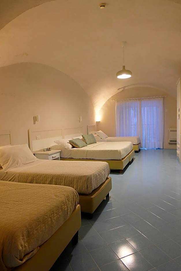 Hotel Baia Di Puolo