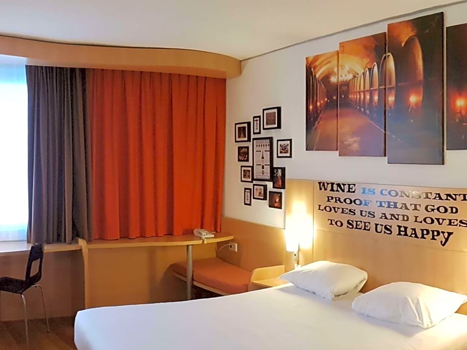Ibis Geneve Petit Lancy Hotel