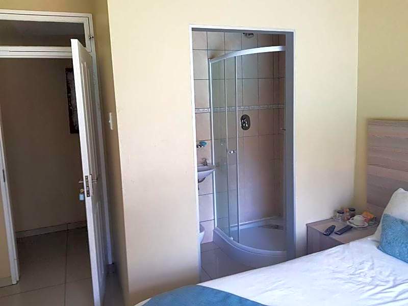 Lauren Palace Guest House