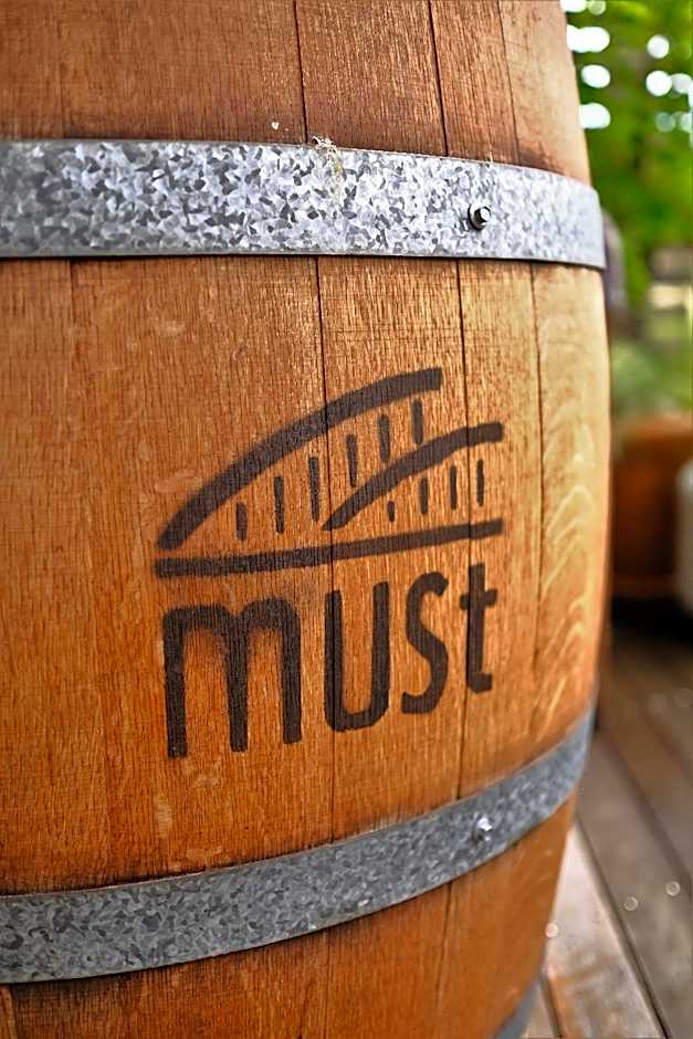 A Must at Coonawarra Apartment