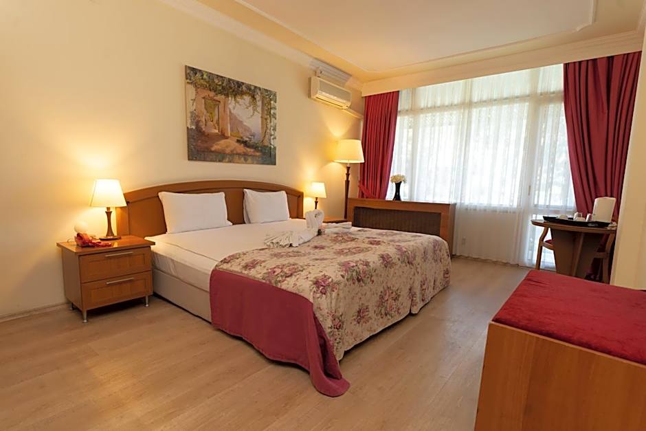 Photo 1 of 8 of Standard 1 Double Bed or 2 Beds