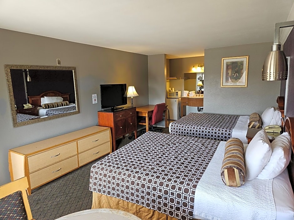 Fullerton Inn